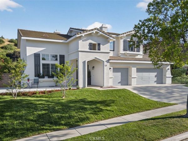 1702 Tamarron, Corona, CA 92883