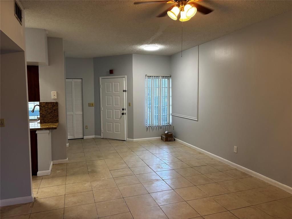 18340 NW 68th Avenue, Unit F, Hialeah, FL 33015 Photo