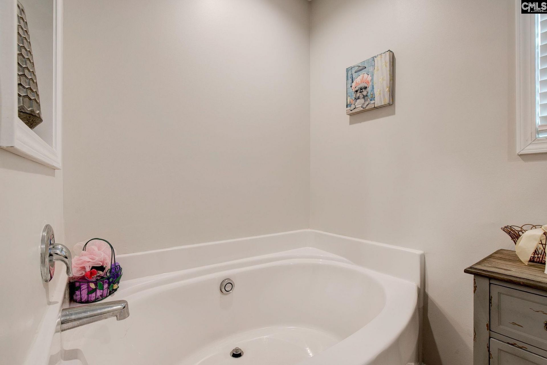 215 Drummond Way  Photo 24