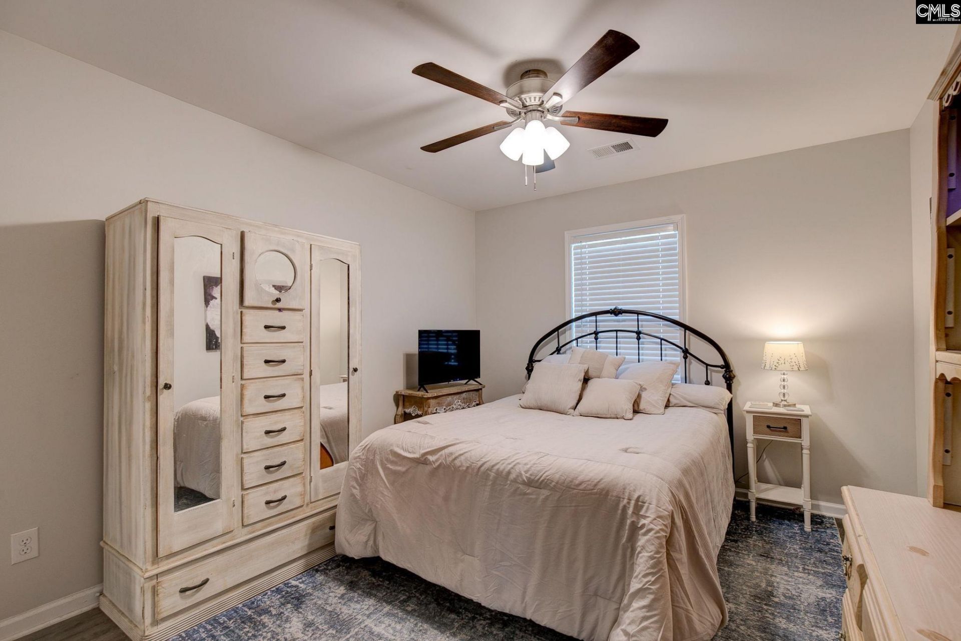 215 Drummond Way  Photo 25