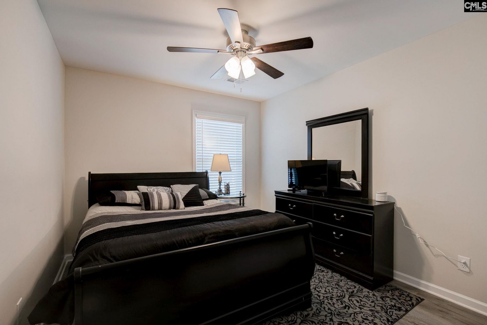 215 Drummond Way  Photo 26