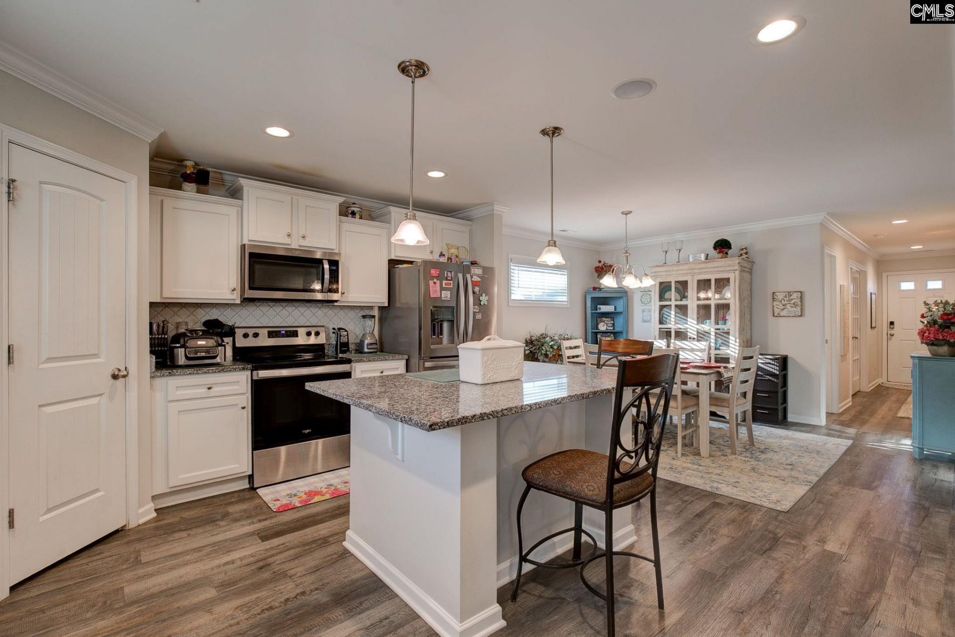 215 Drummond Way  Photo 8