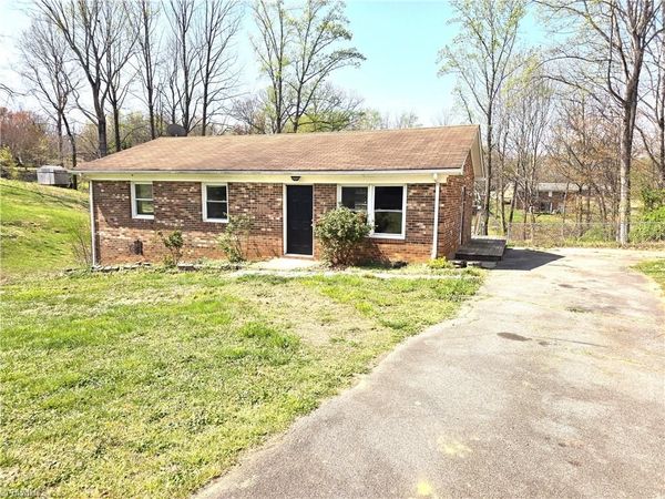 133 Georgia Avenue , Mount Airy, NC 27030