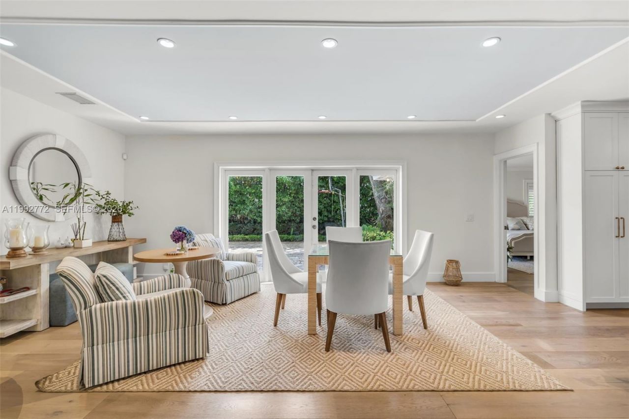 1550 Taragona Dr , Coral Gables, FL 33134 Photo