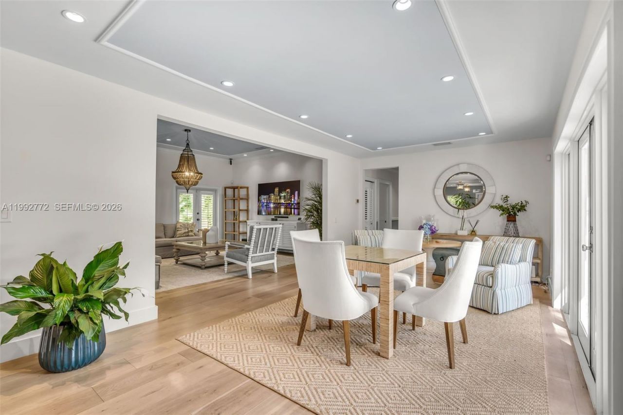 1550 Taragona Dr , Coral Gables, FL 33134 Photo