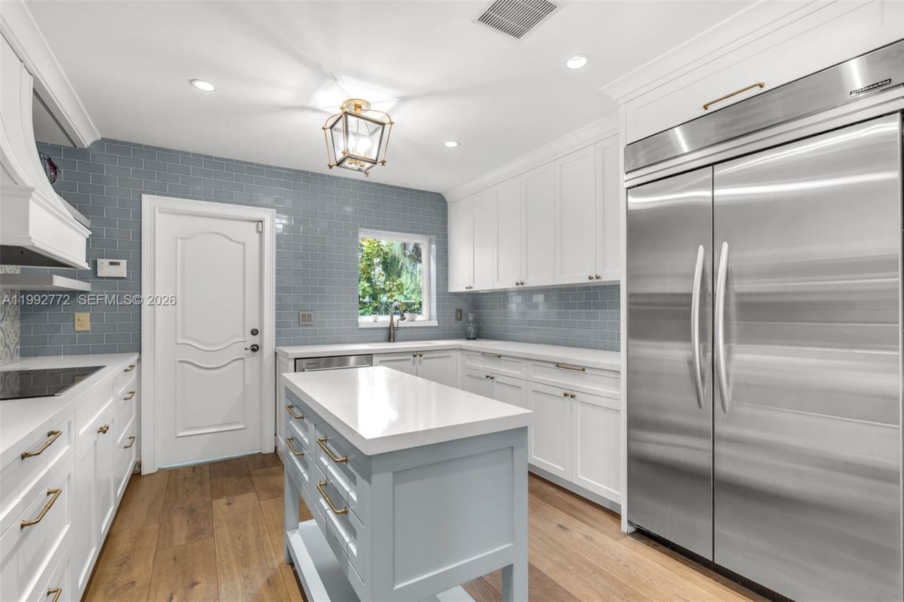 1550 Taragona Dr , Coral Gables, FL 33134 Photo