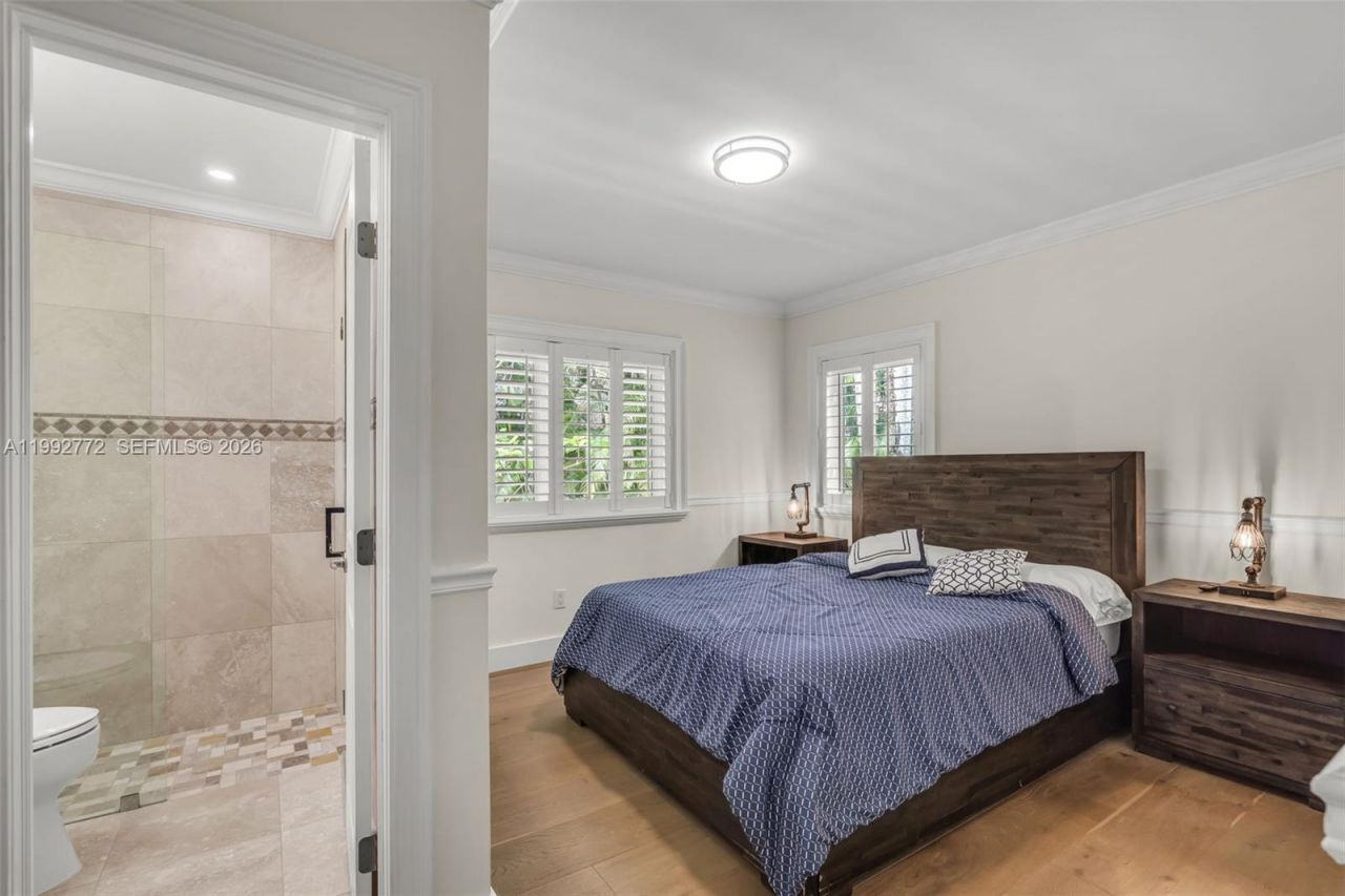 1550 Taragona Dr , Coral Gables, FL 33134 Photo