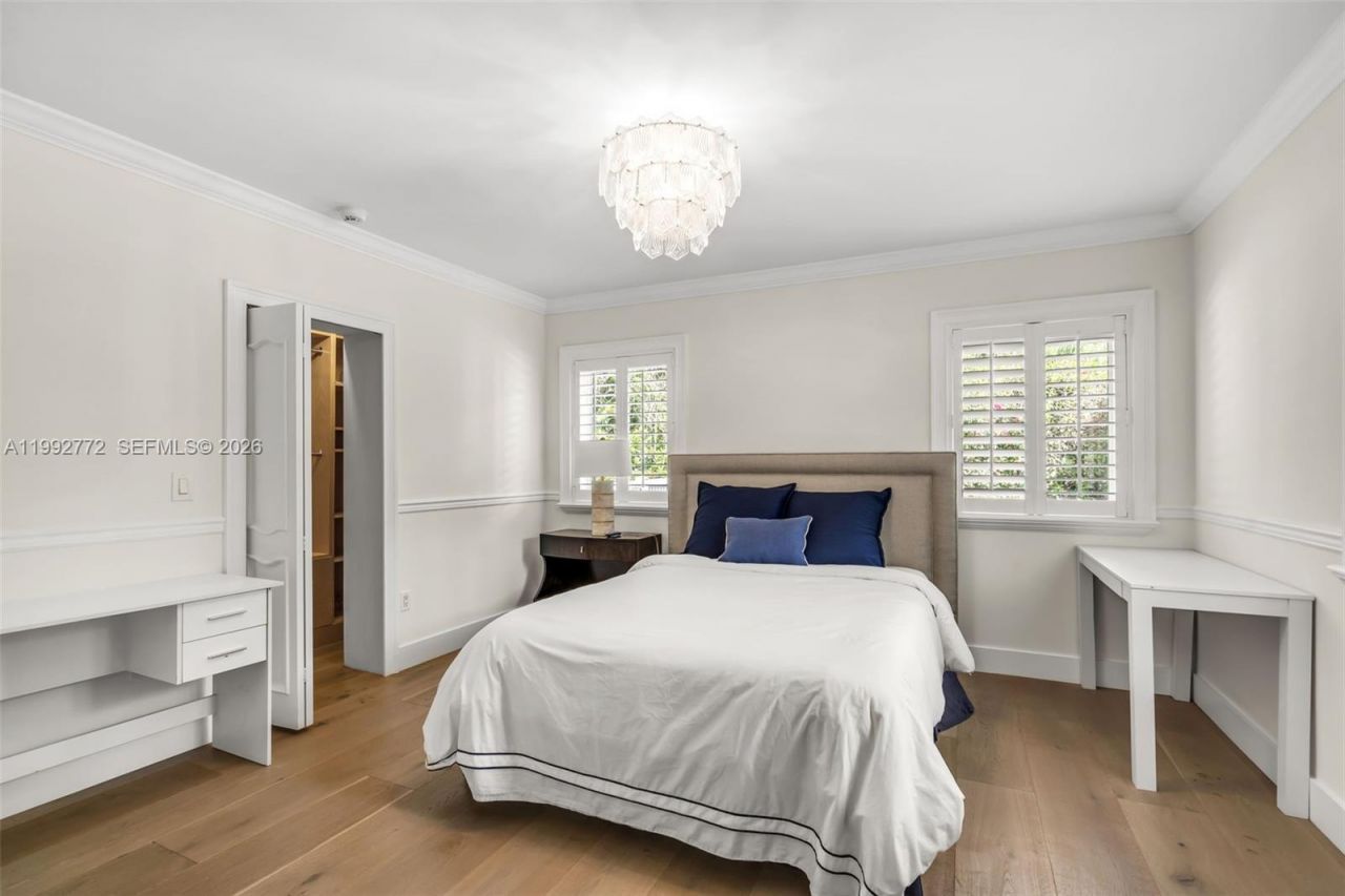 1550 Taragona Dr , Coral Gables, FL 33134 Photo