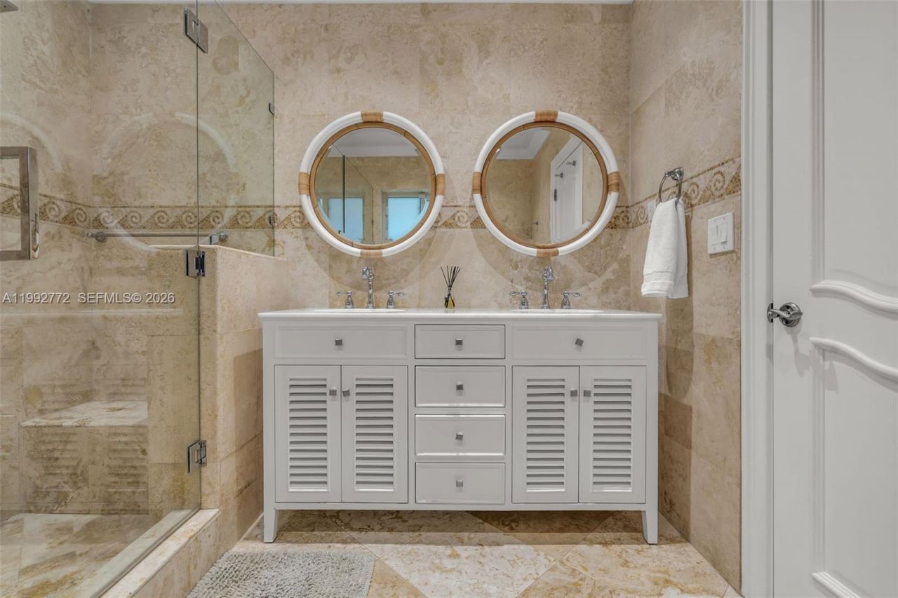 1550 Taragona Dr , Coral Gables, FL 33134 Photo