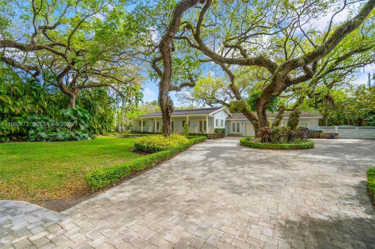 1550 Taragona Dr , Coral Gables, FL 33134 Photo