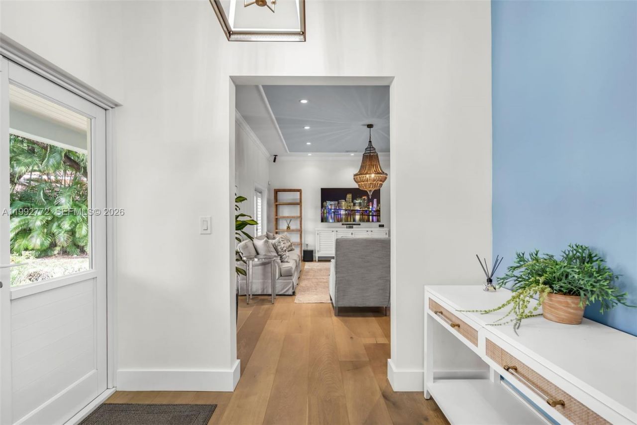 1550 Taragona Dr , Coral Gables, FL 33134 Photo