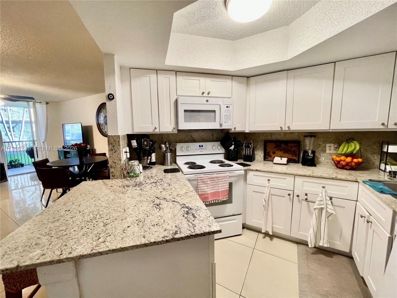 8255 Lake Dr, Unit 102, Doral, FL 33166 Photo