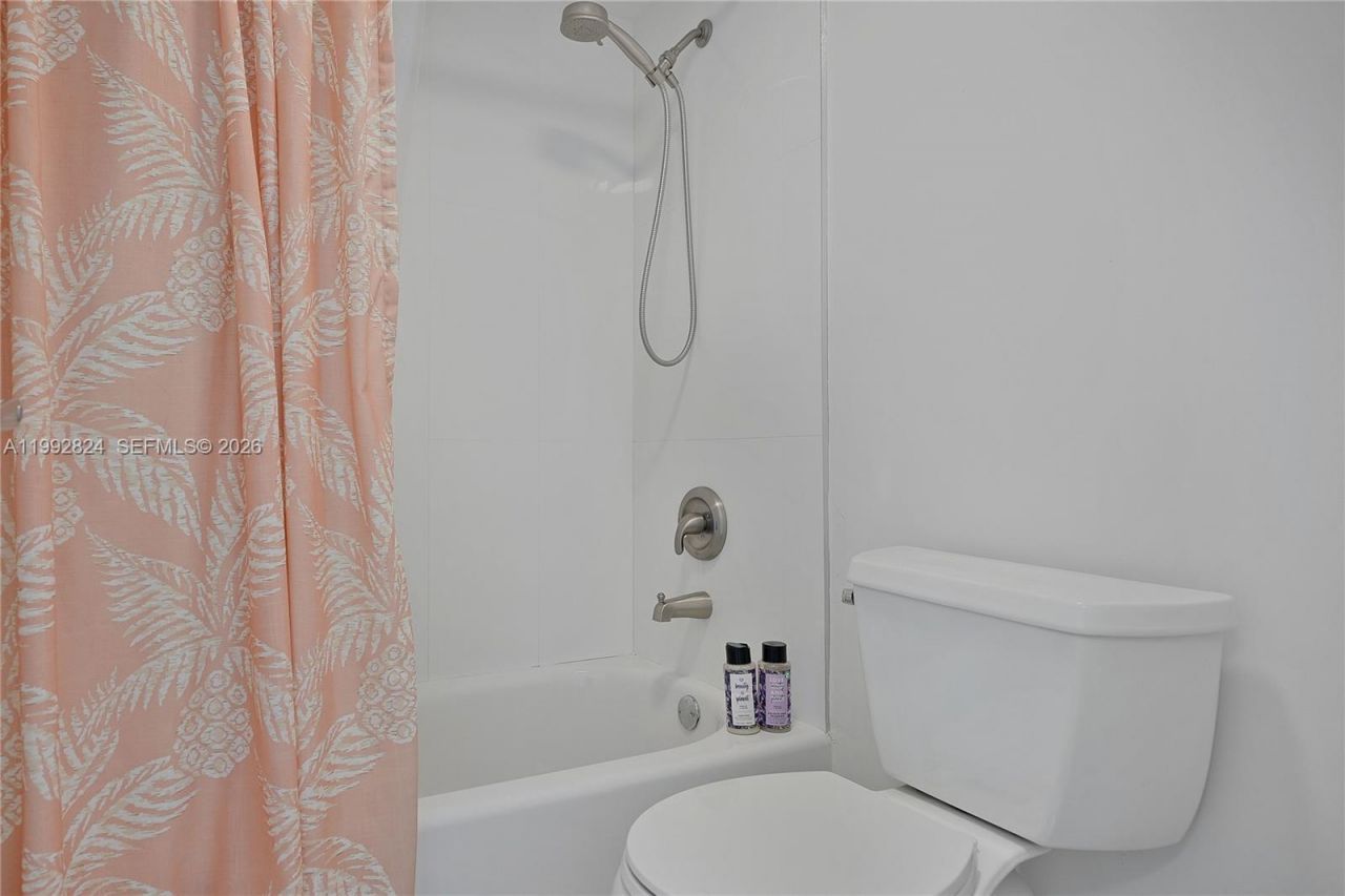 Please Call For Address, Unit 204, Miami Beach, FL 33141 Photo