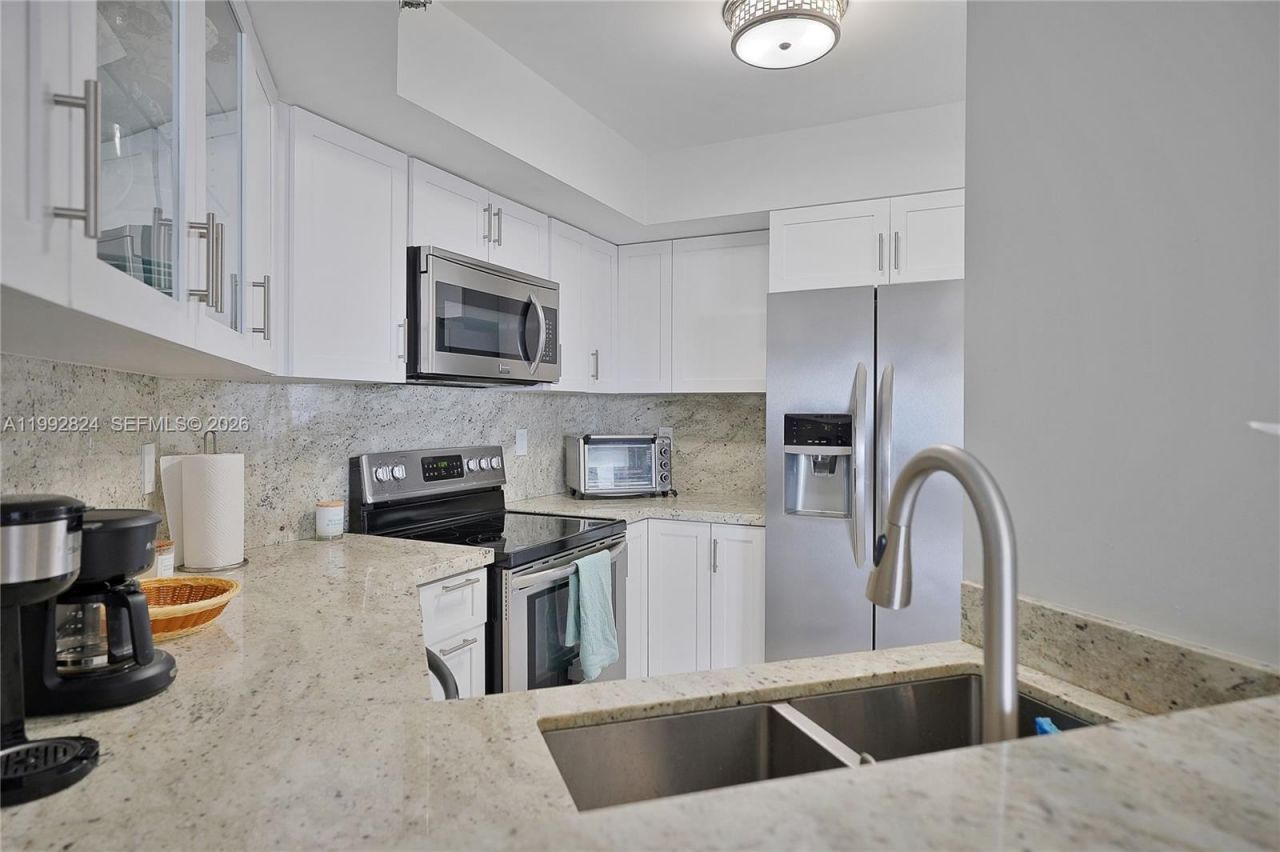 Please Call For Address, Unit 204, Miami Beach, FL 33141 Photo