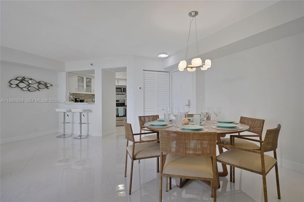 Please Call For Address, Unit 204, Miami Beach, FL 33141 Photo