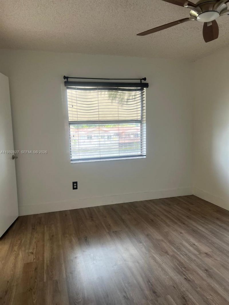 6465 W 27th Ave , Unit 43-202, Hialeah, FL 33016 Photo