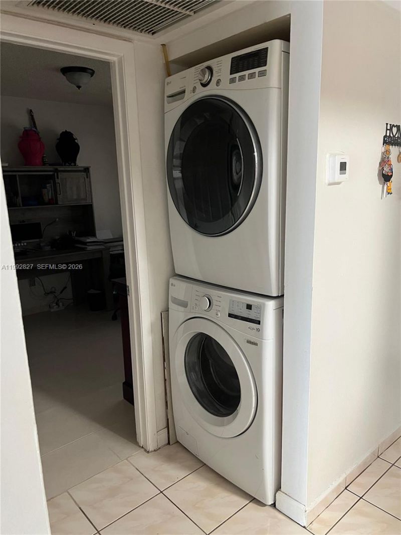 6465 W 27th Ave , Unit 43-202, Hialeah, FL 33016 Photo