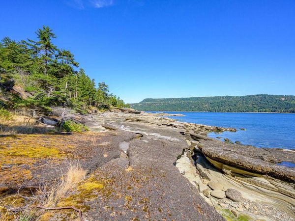 6552 East Rd , Denman Island, BC V0R 1T0