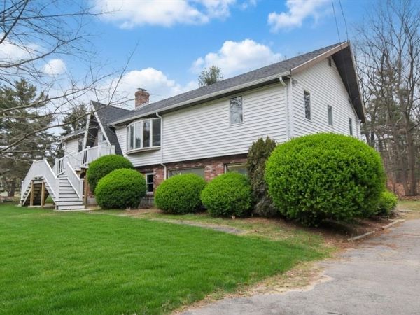 5 Flintlocke Rd, Franklin, MA 02038