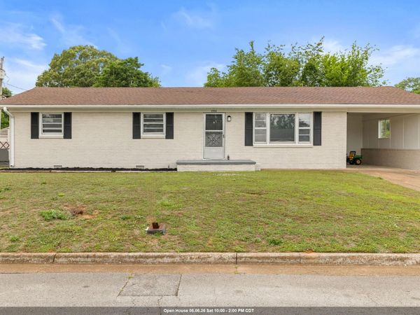 2931 Morgan, Florence, AL 35630
