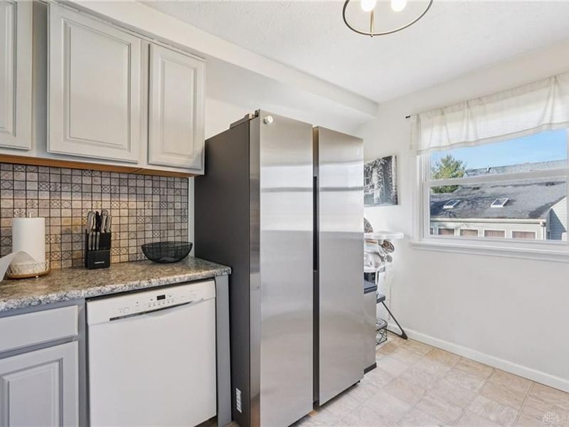 447 S Stadium Drive, Xenia, OH 45385 Photo 8