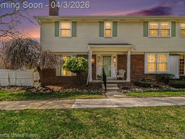 20807 E Glen Haven Circle, Novi, MI 48167