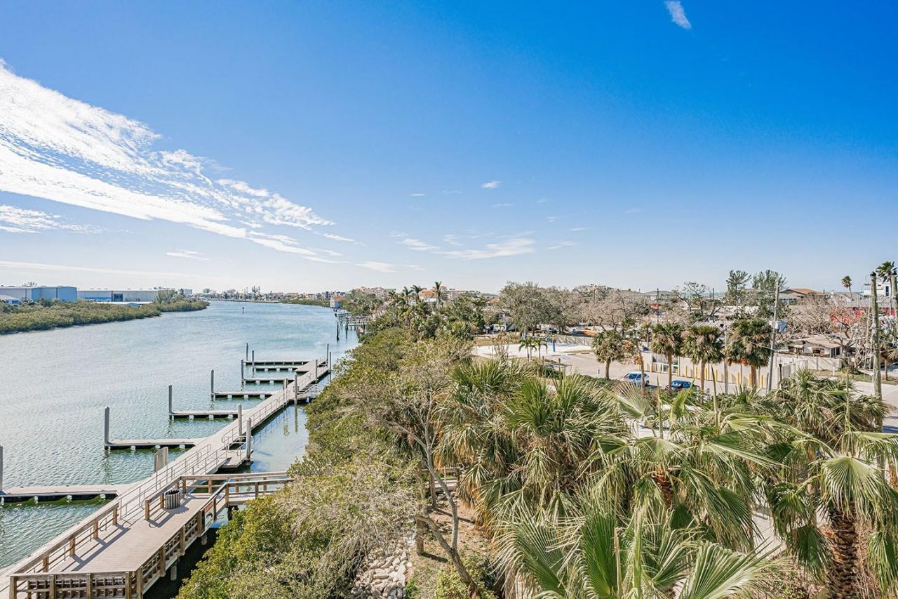 399 2nd Street, Unit 416, Indian Rocks Beach, FL 33785 Photo