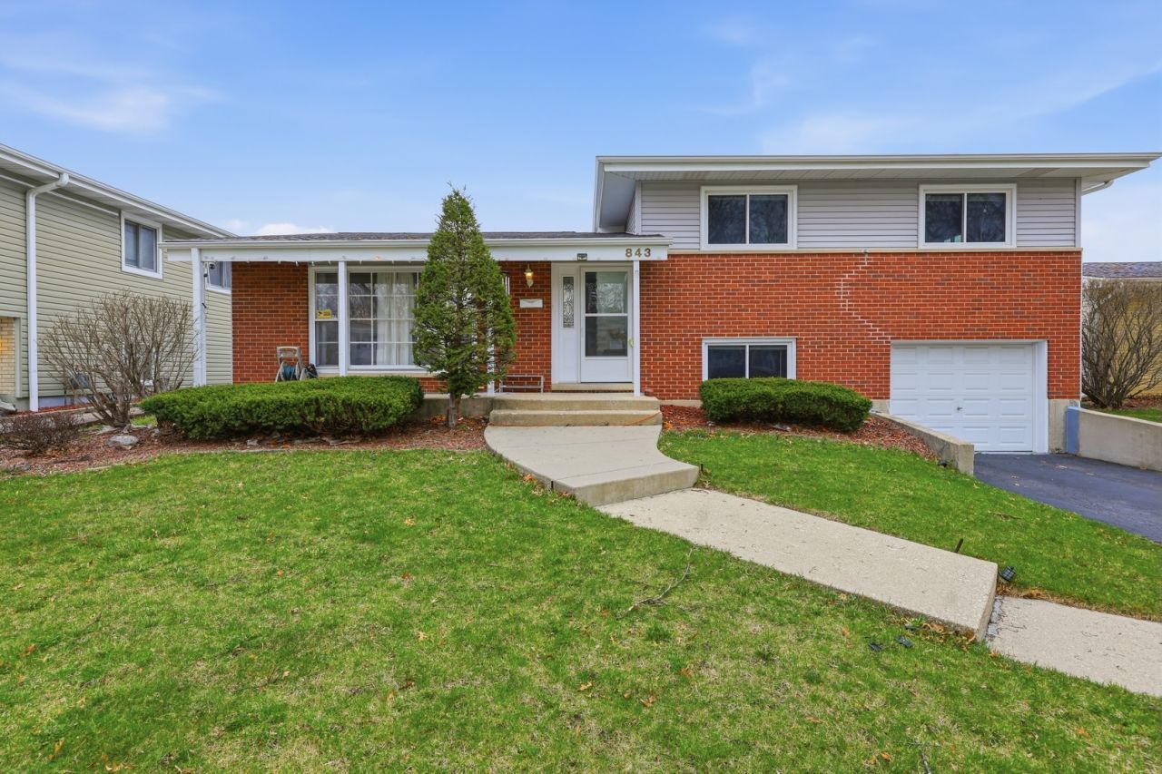 843 S School Street, Lombard, IL 60148 Main Photo