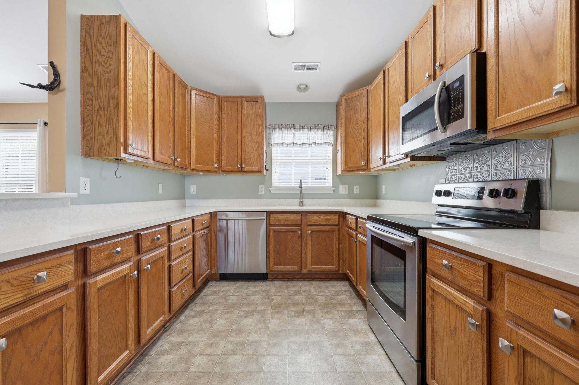 611 Savannah River Drive Photo 12