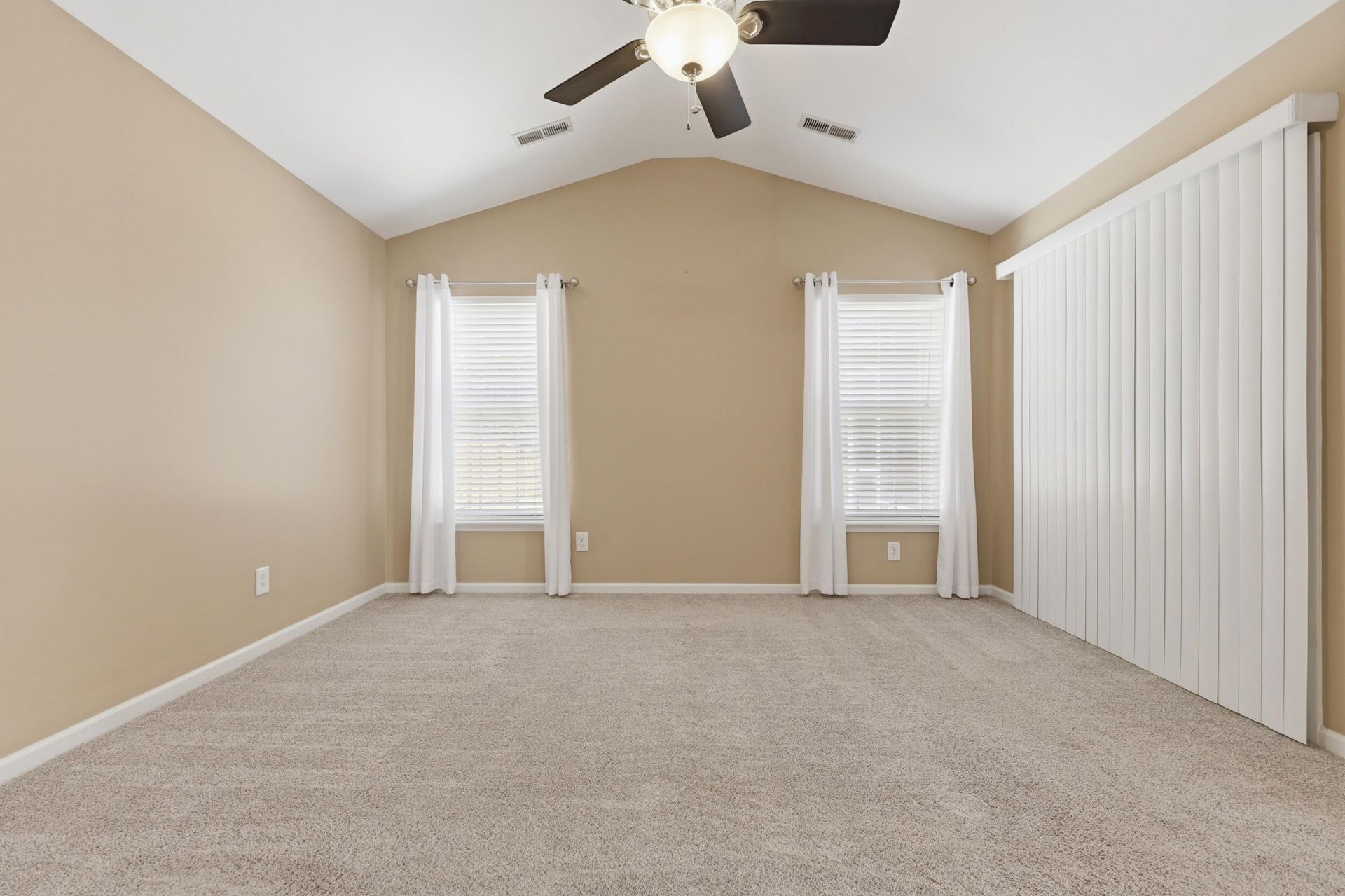 611 Savannah River Drive Photo 15