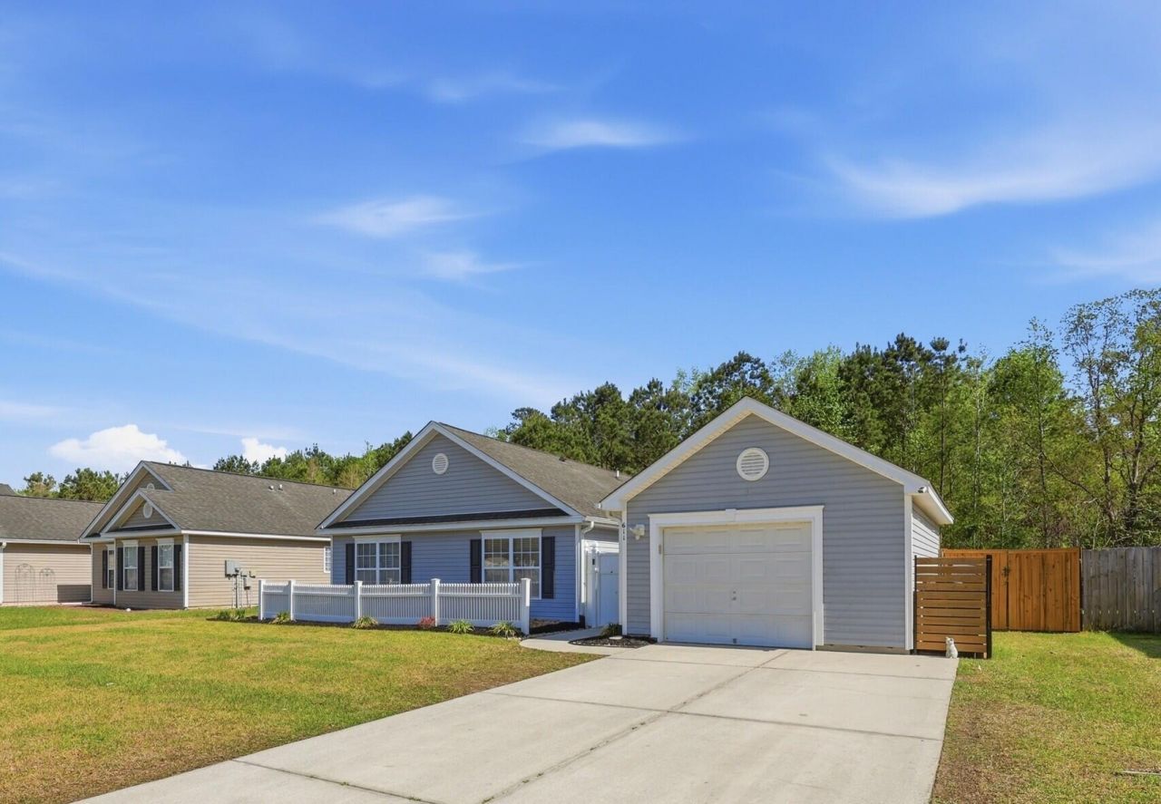 611 Savannah River Drive Photo 4