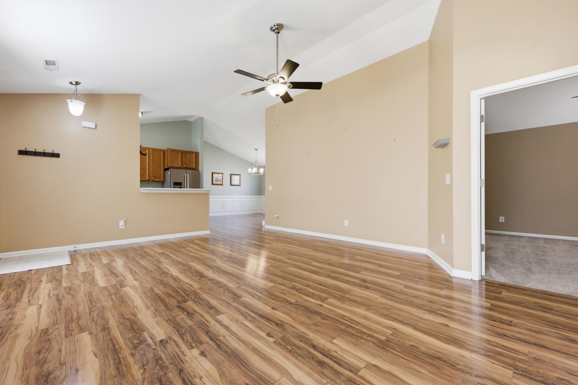 611 Savannah River Drive Photo 8