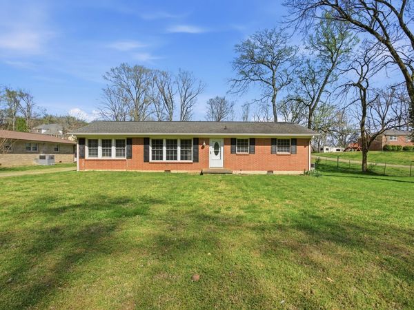 755 Ashwood Ave , Lewisburg, TN 37091