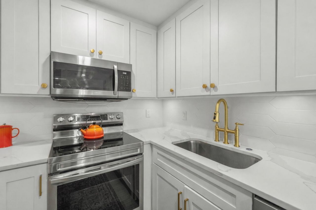 4505 S Ocean Boulevard, Unit 203, Highland Beach, FL 33487 Photo