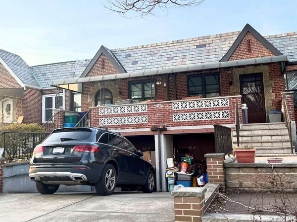 82-17 77th Avenue, Glendale, NY 11385