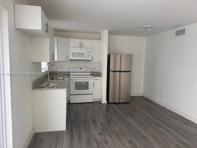 920 SE 2nd Ave , Unit 2, Hallandale Beach, FL 33009 Photo