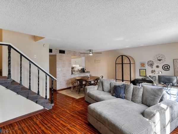 4060 Gold Coast Drive, Las Vegas, NV 89121