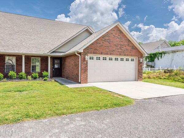 206 Janet Lane, Maryville, TN 37804