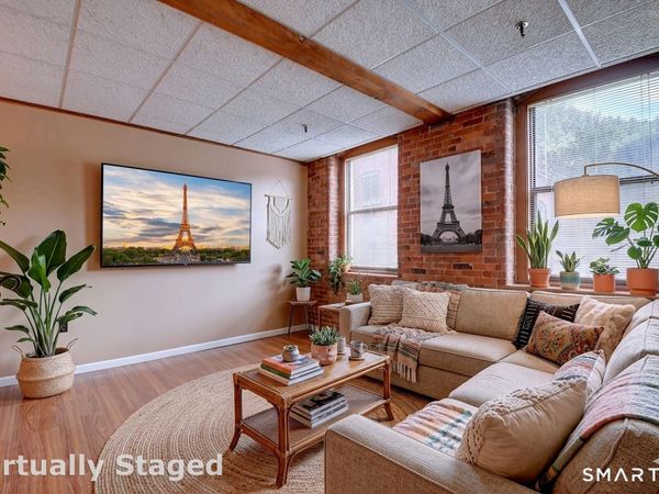 222 Williams East, Unit 108, Glastonbury, CT 06033