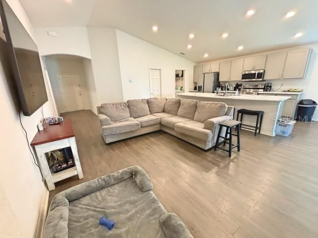 737 Daphne Drive, Polk City, FL 33868 Photo