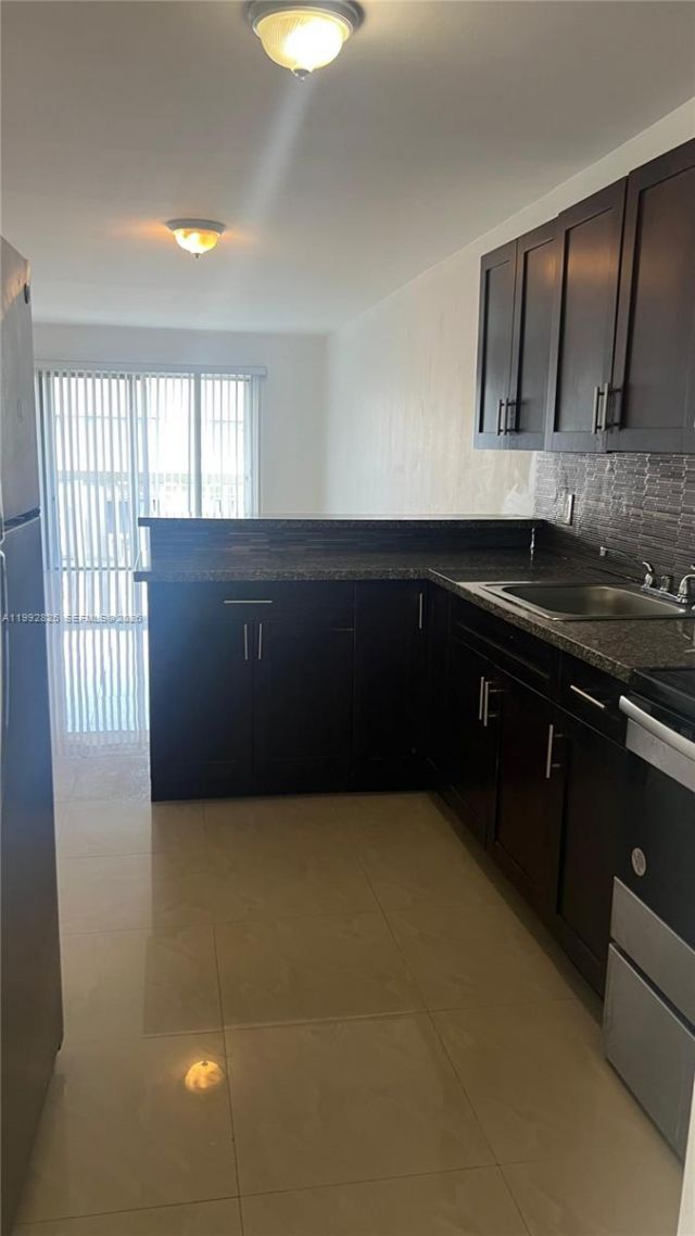 15205 NE 6th Ave , Unit D301, Miami, FL 33162 Photo