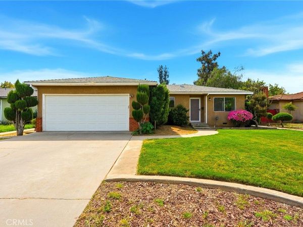 1123 E Washington Avenue, Reedley, CA 93654