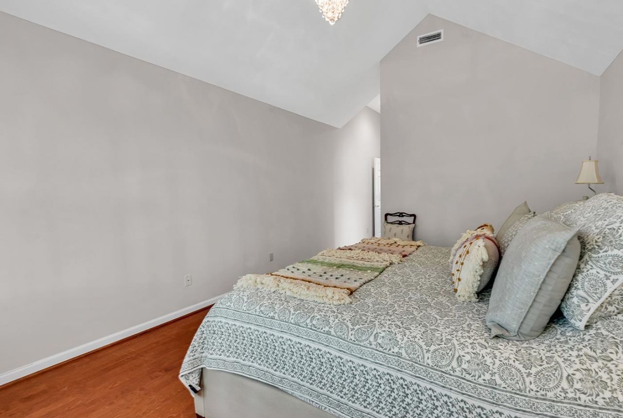 4802 Southern Trail Photo 17