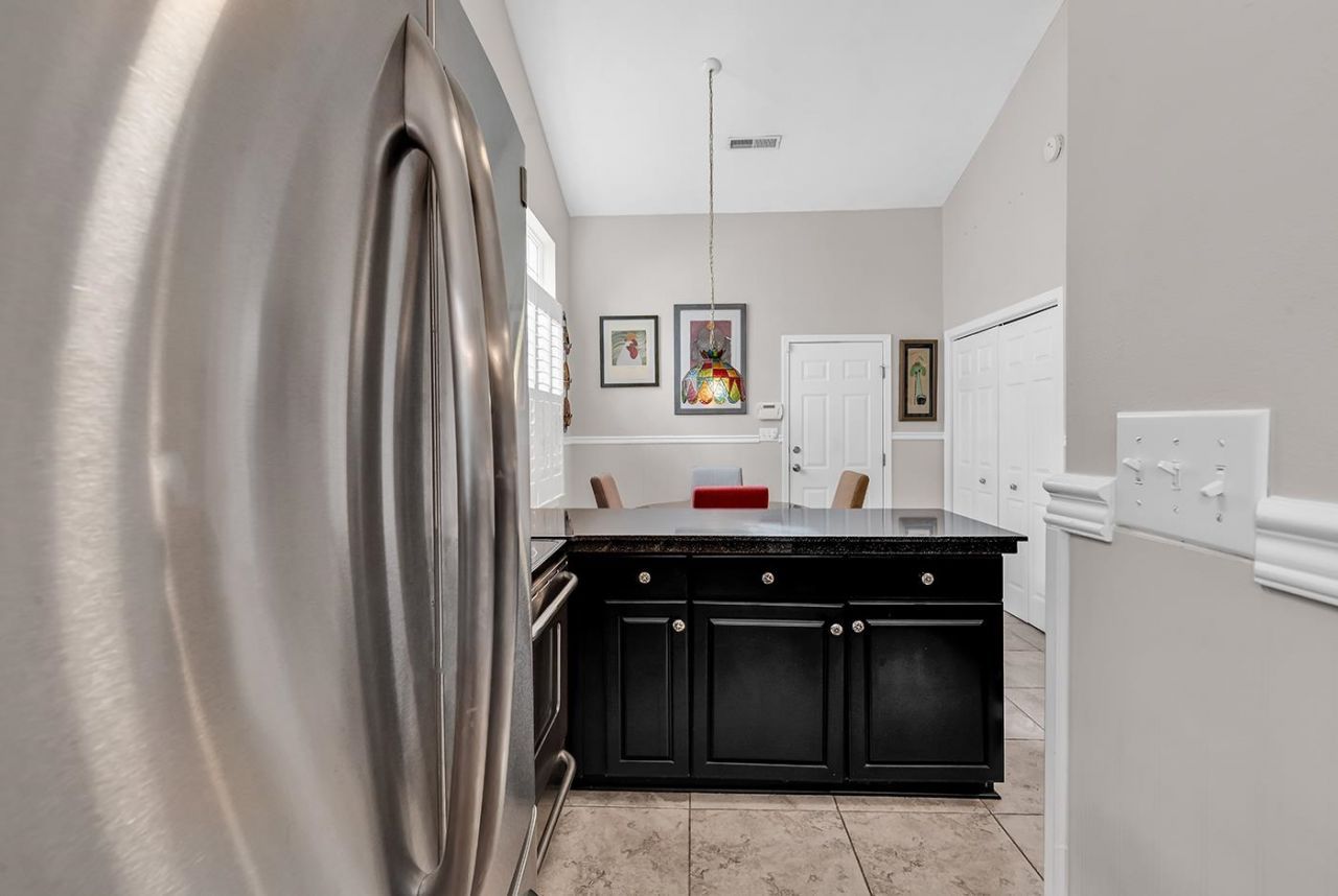 4802 Southern Trail Photo 4