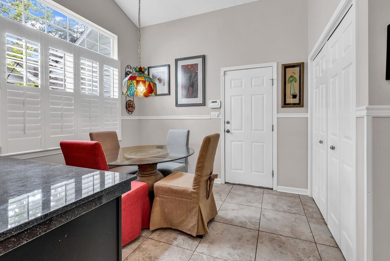 4802 Southern Trail Photo 5