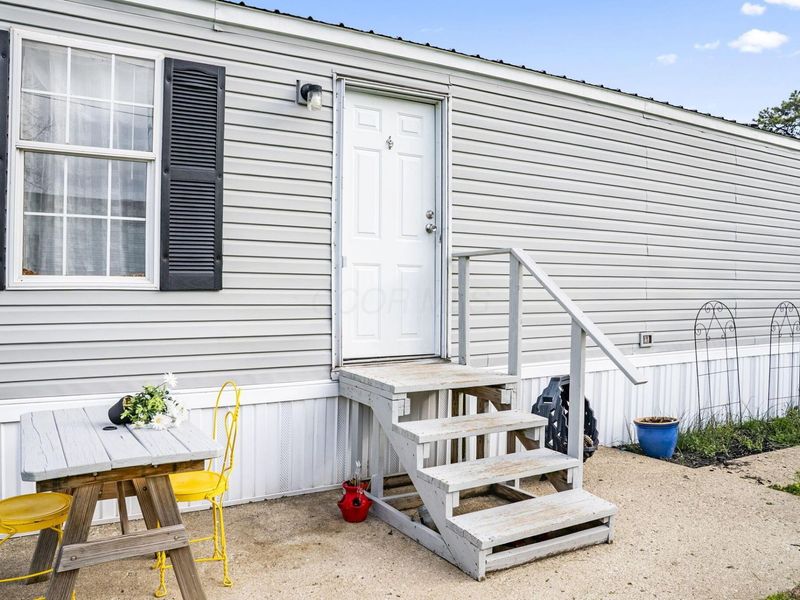 114 Evergreen Avenue, Circleville, OH 43113 Photo 2