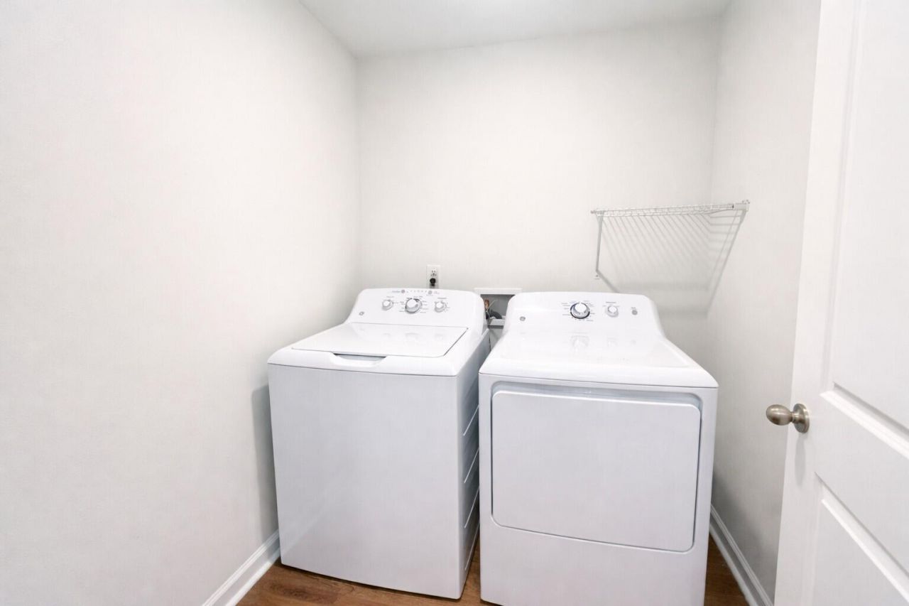 529 Shady Maple Street Photo 14