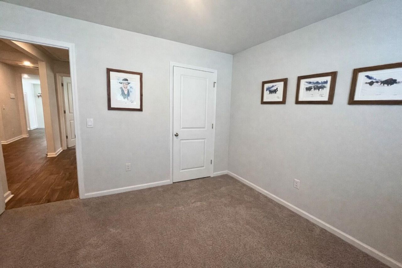 529 Shady Maple Street Photo 7