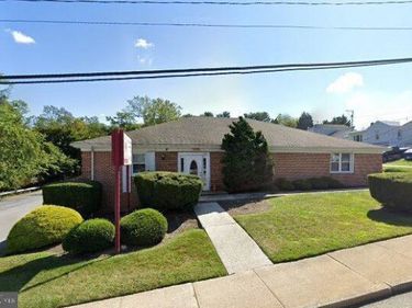 201 N PROGRESS AVENUE, HARRISBURG, PA 17109