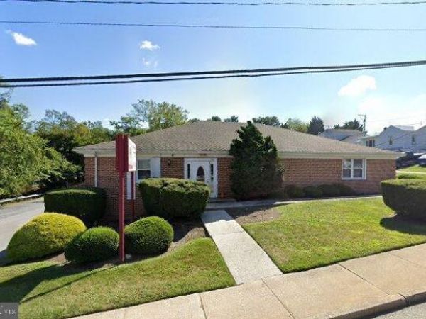 201 N PROGRESS AVENUE , HARRISBURG, PA 17109